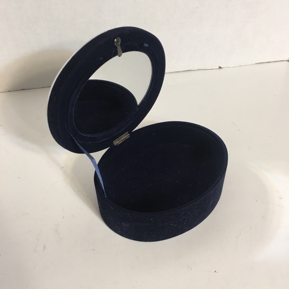 Pretty Picture Frame Jewelry Box! - Picture 2 of 9